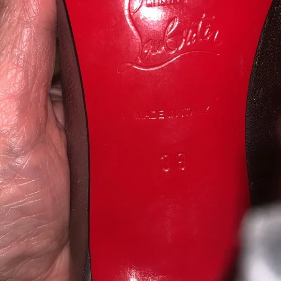 Christian Louboutin pumps - Picture 4 of 8